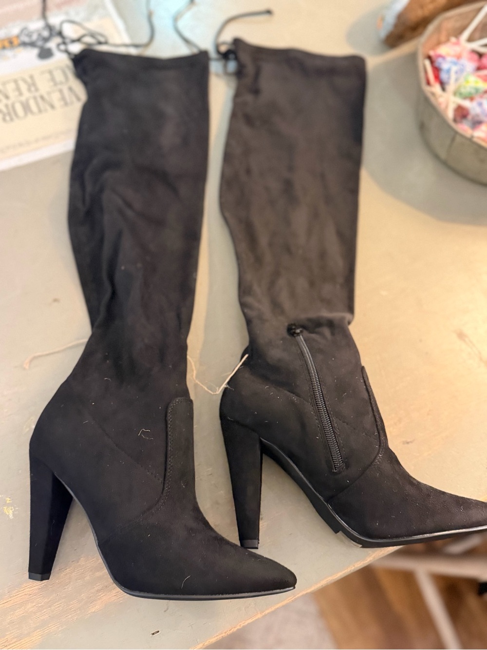 Black Knee-High Pointed Toe Heel Boots - Women